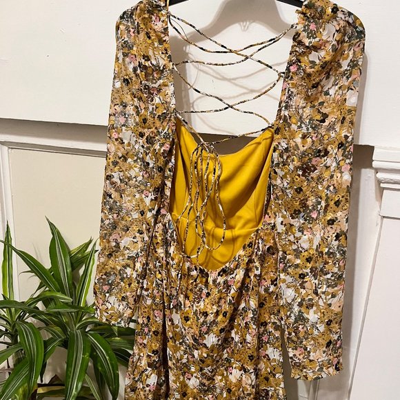 Long Sleeve Cowl Neck Open Lace-up Back Mini Dress - Picture 4 of 10